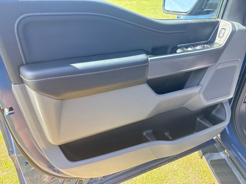 Used 2025 Ford F150 XLT w/ Equipment Group 301A Standard image 9