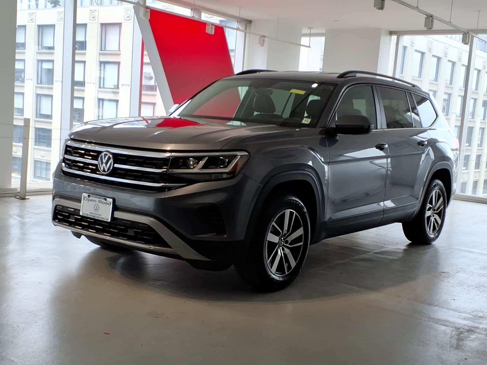 Used 2023 Volkswagen Atlas SE AWD/4WD image 1