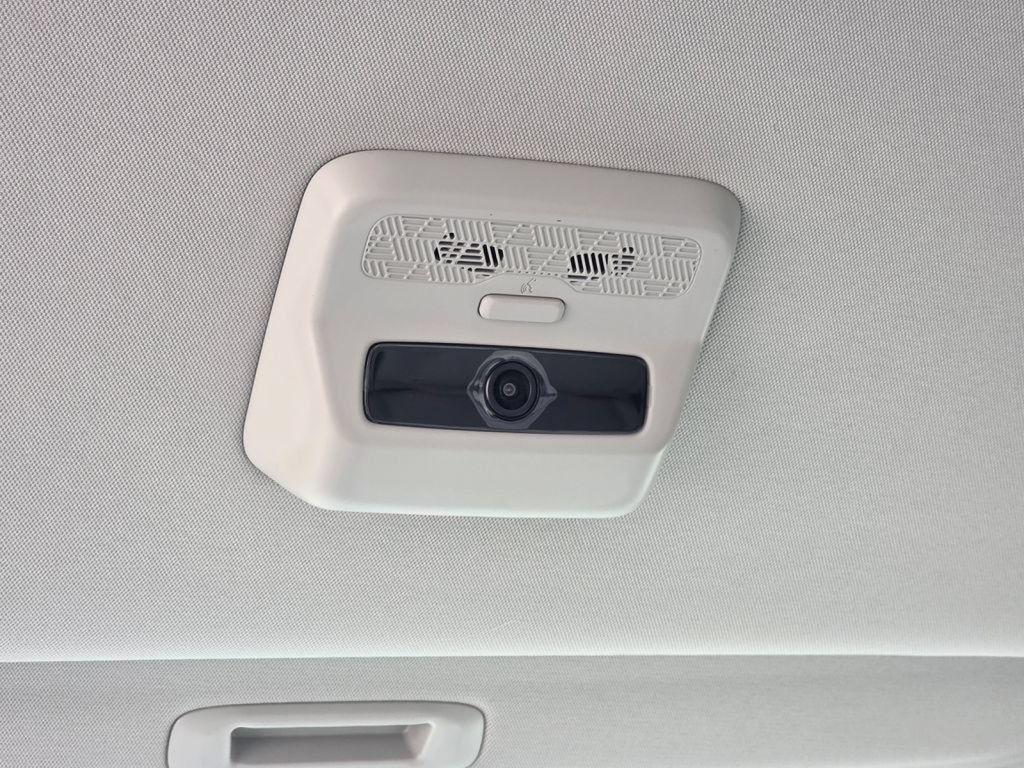 Used 2025 Kia Carnival SX Prestige FWD image 34