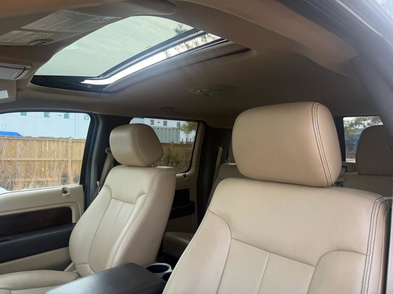 Used 2012 Ford F150 Lariat w/ Lariat Chrome Pkg image 63