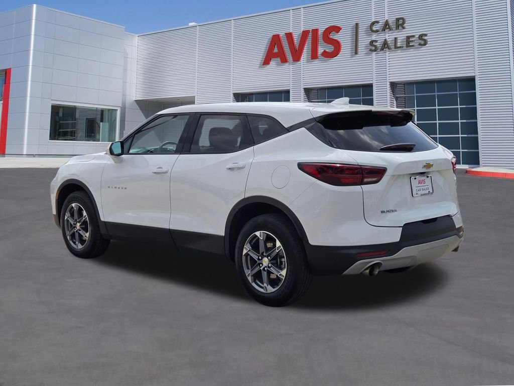 Used 2025 Chevrolet Blazer LT image 9