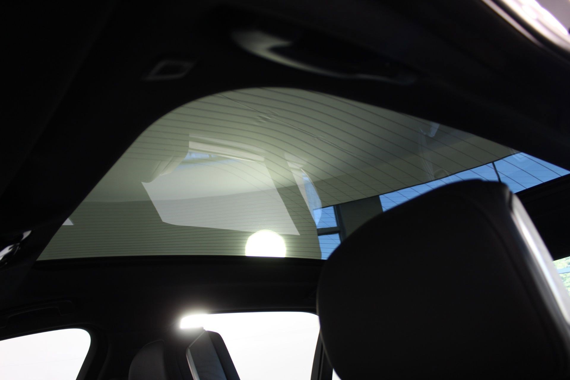 Used 2026 BMW i7 M70 w/ Premium Package image 13