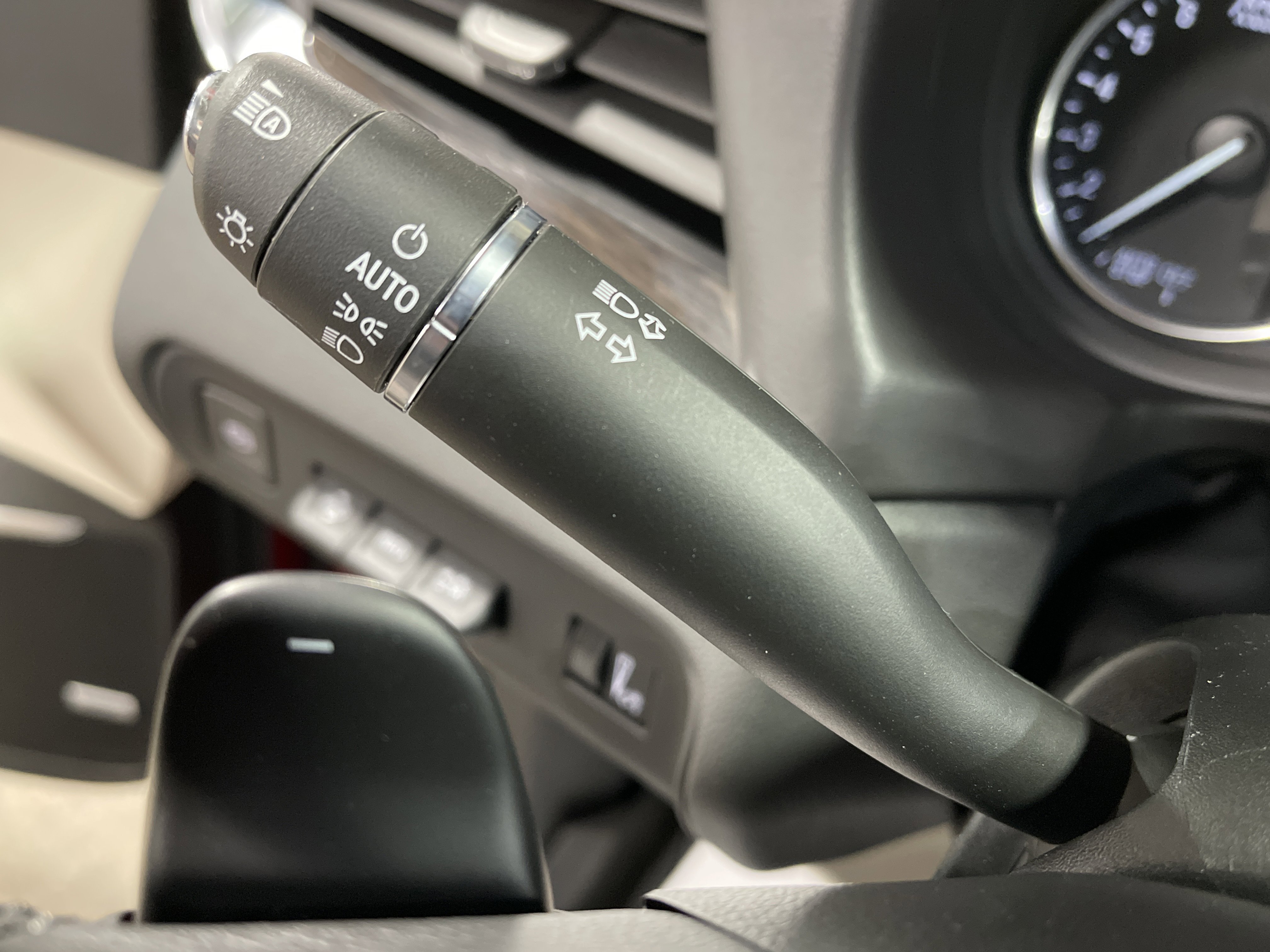 Used 2023 Buick Enclave Premium w/ Experience Buick Package image 22