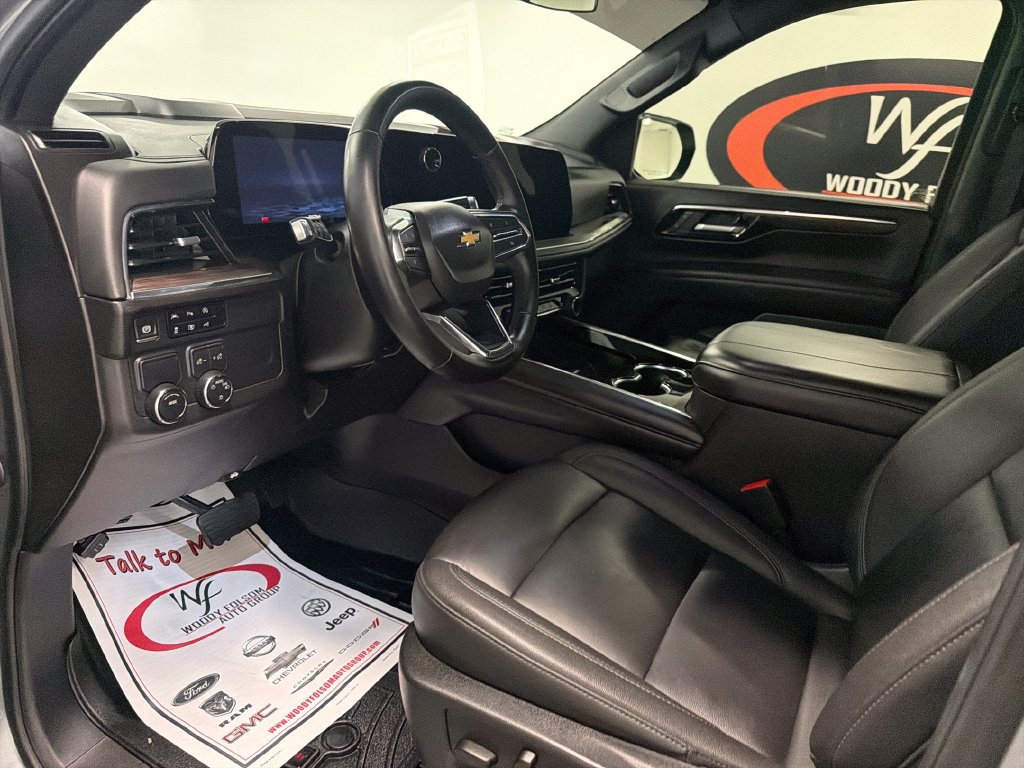 Used 2025 Chevrolet Tahoe LT RWD image 12