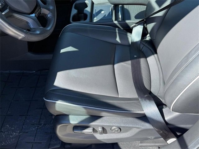 Certified 2025 Honda Odyssey Touring image 18