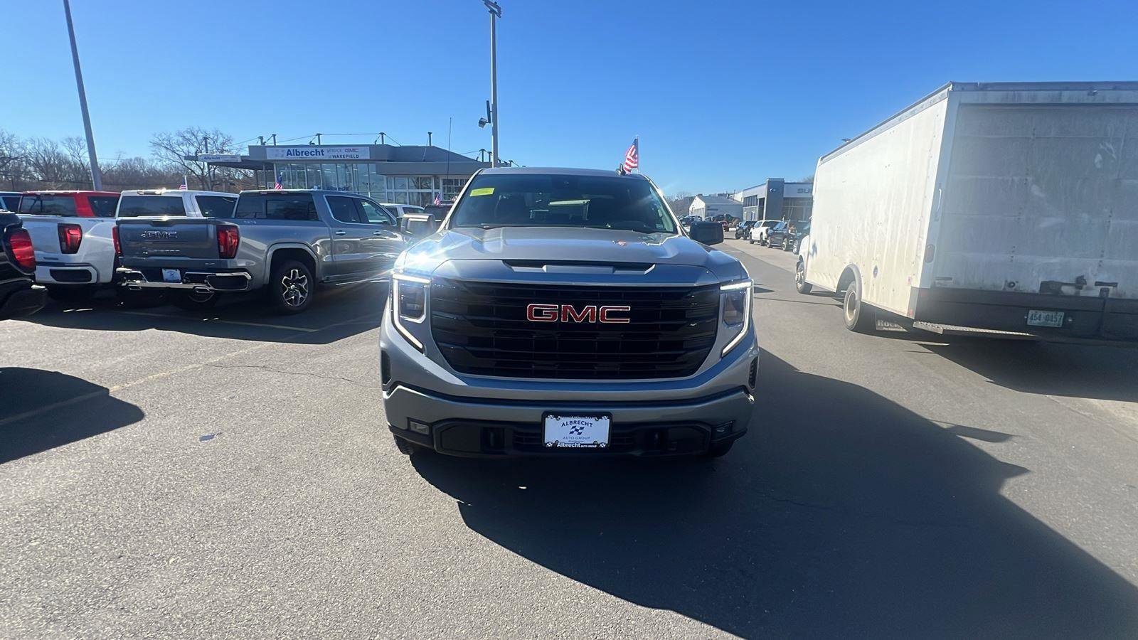 New 2026 GMC Sierra 1500 Elevation image 2