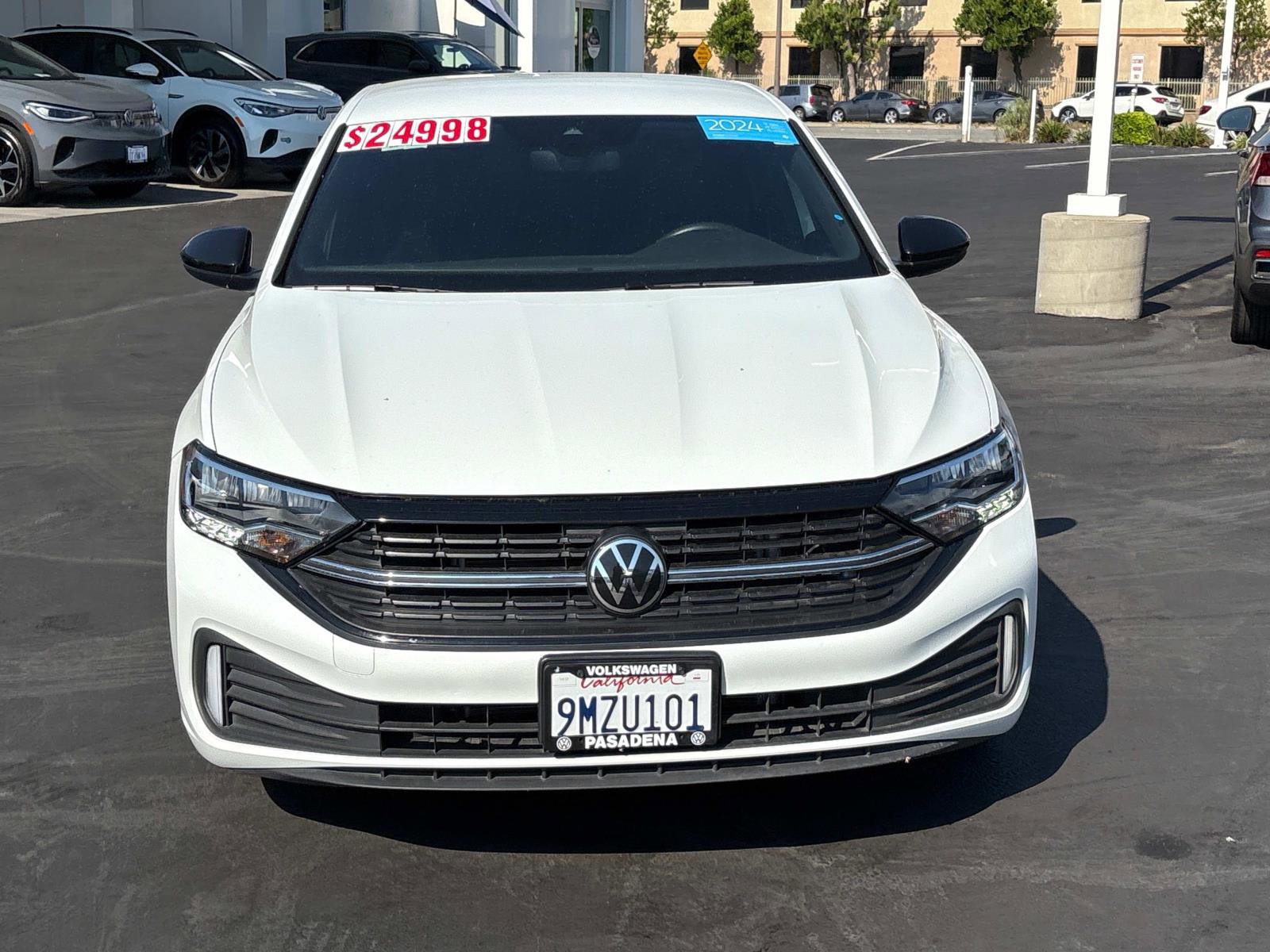 Certified 2024 Volkswagen Jetta Sport image 2
