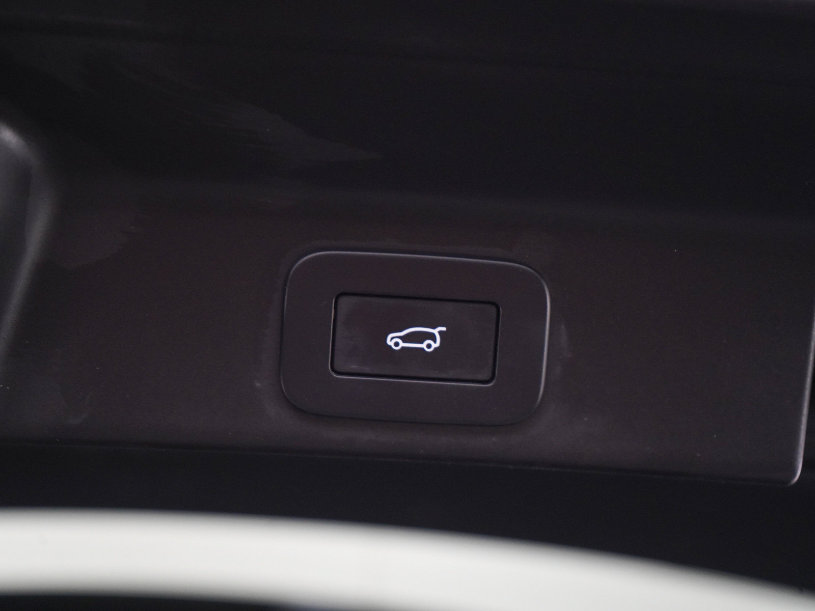 Used 2023 Jaguar F-PACE R-Dynamic S AWD/4WD image 17