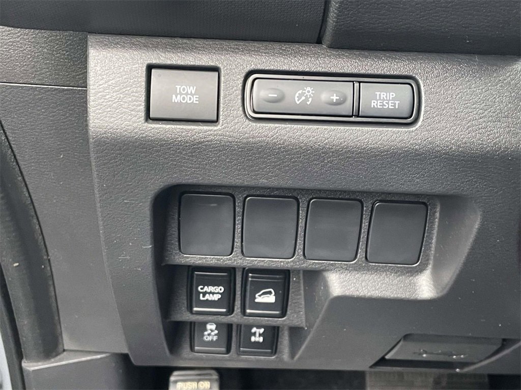 Certified 2022 Nissan Frontier PRO-4X w/ Off-Road Protection Package image 18