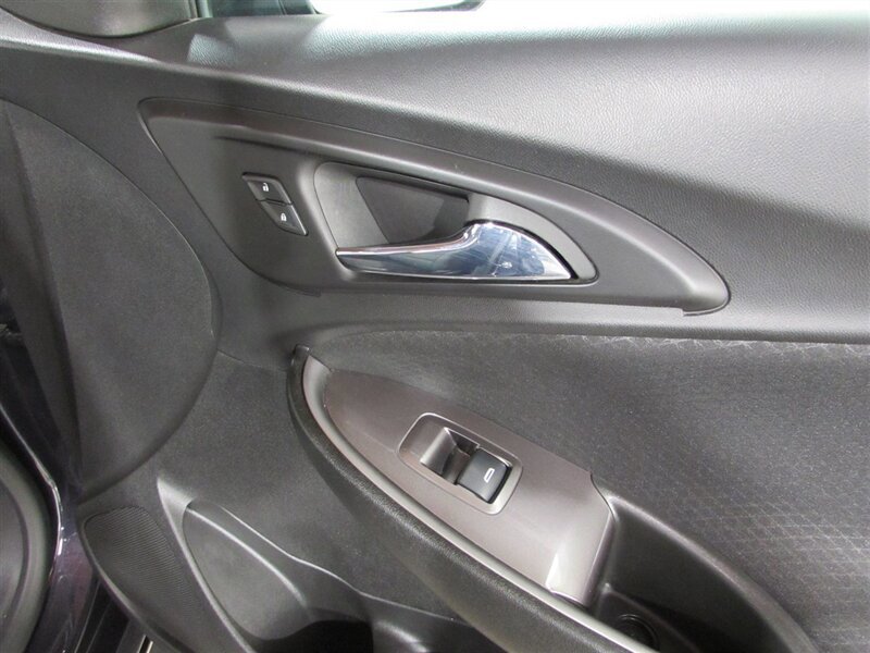 Used 2023 Chevrolet Malibu LT image 26