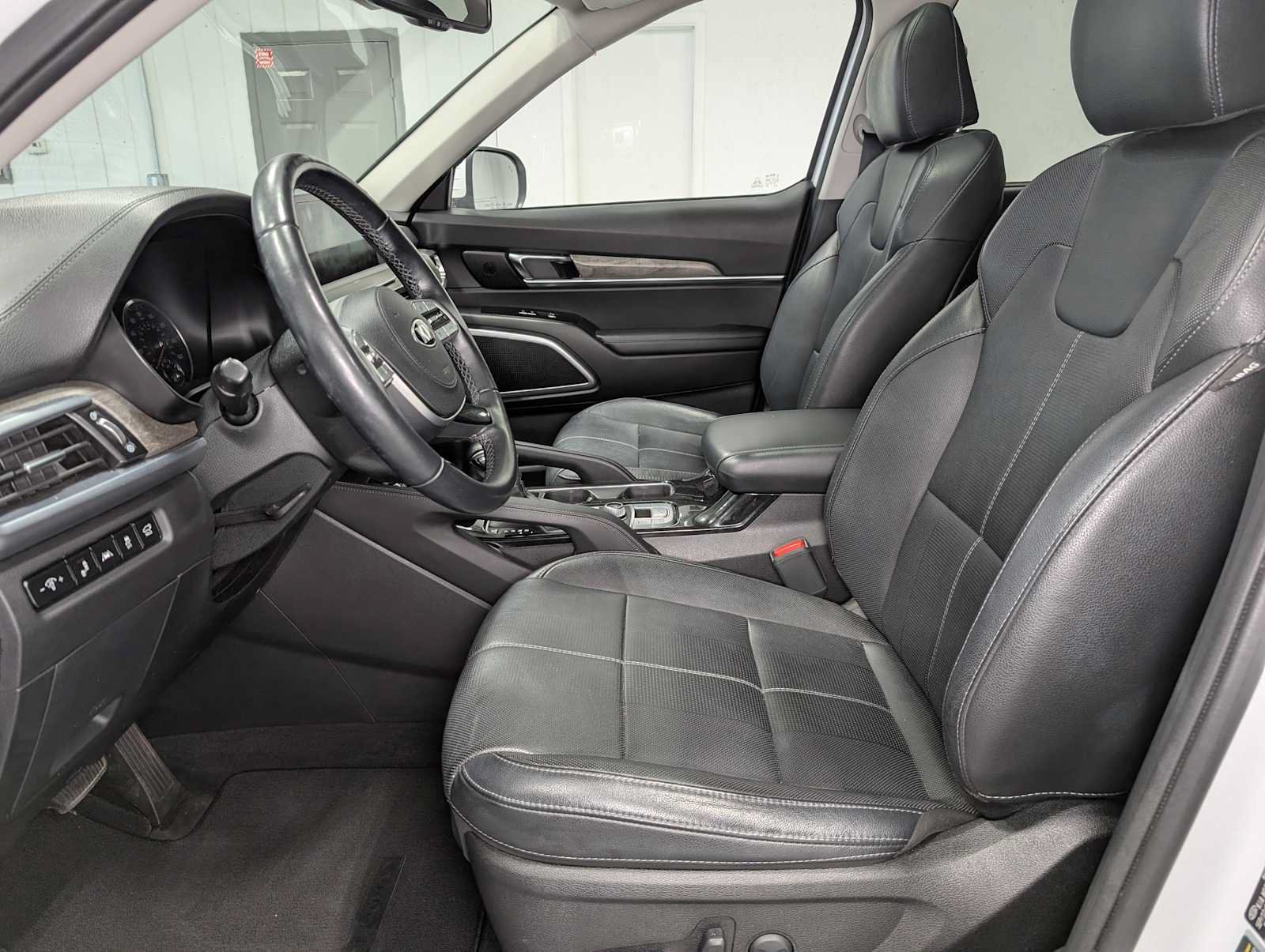 Used 2020 Kia Telluride EX w/ Towing Package AWD/4WD image 4