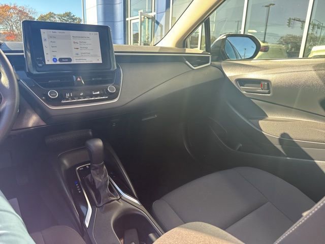 Used 2023 Toyota Corolla LE image 40