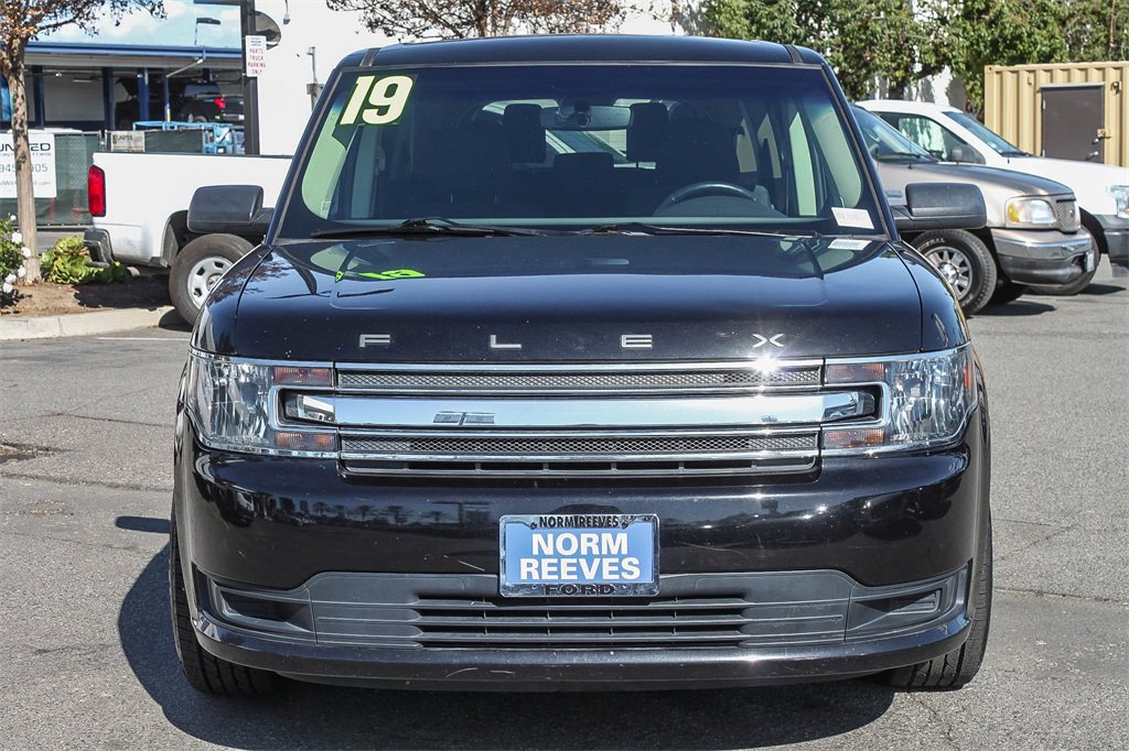 Used 2019 Ford Flex SE image 2