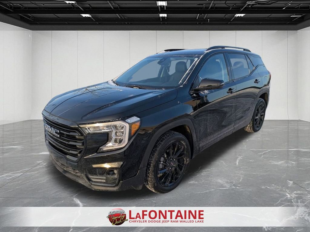 Used 2023 GMC Terrain SLT w/ Elevation Edition image 1
