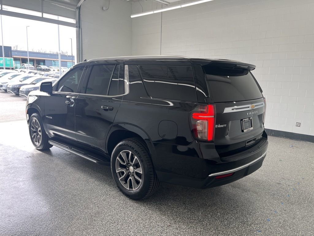 Used 2023 Chevrolet Tahoe LT w/ Luxury Package image 3