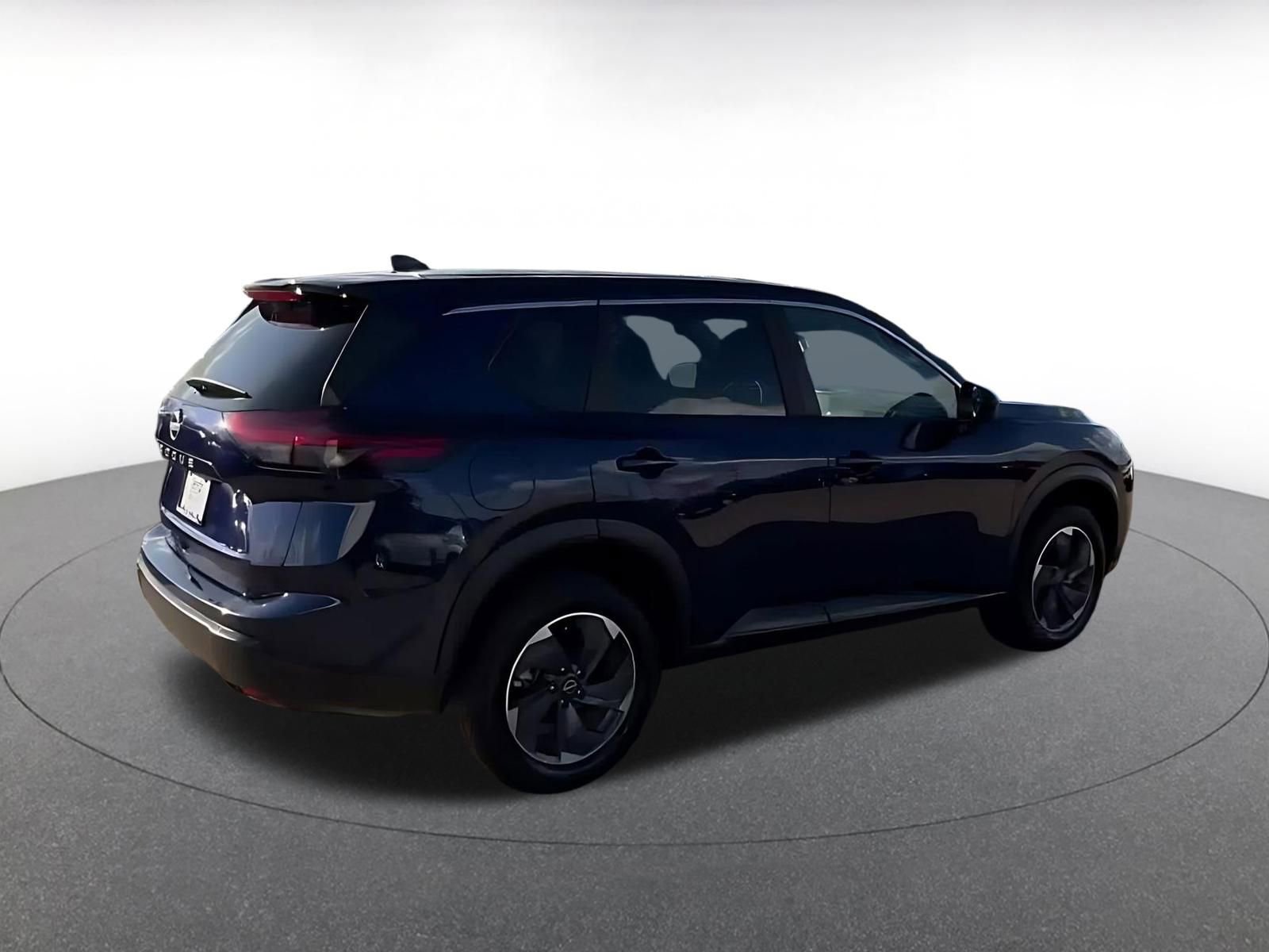 Used 2025 Nissan Rogue SV FWD image 14