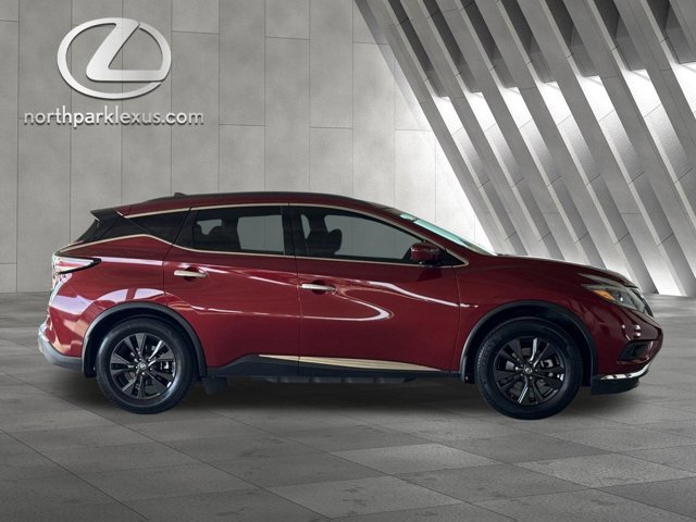 Used 2018 Nissan Murano SV w/ Premium Package image 4