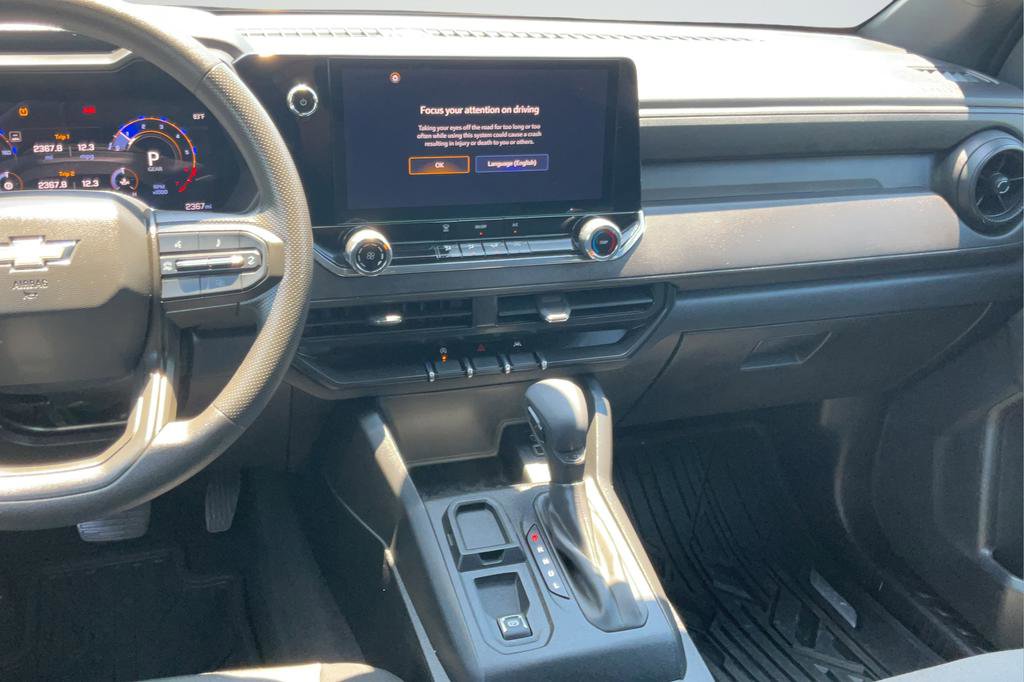 Used 2024 Chevrolet Colorado W/T RWD image 16