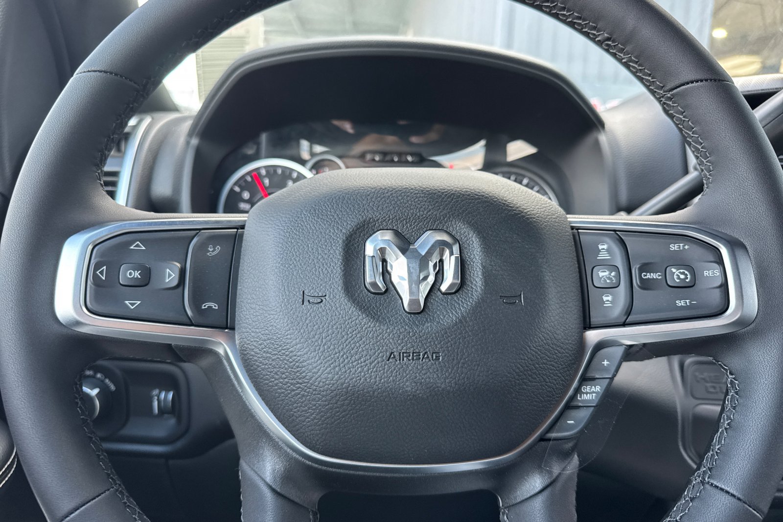 New 2026 RAM 3500 Big Horn AWD/4WD image 22