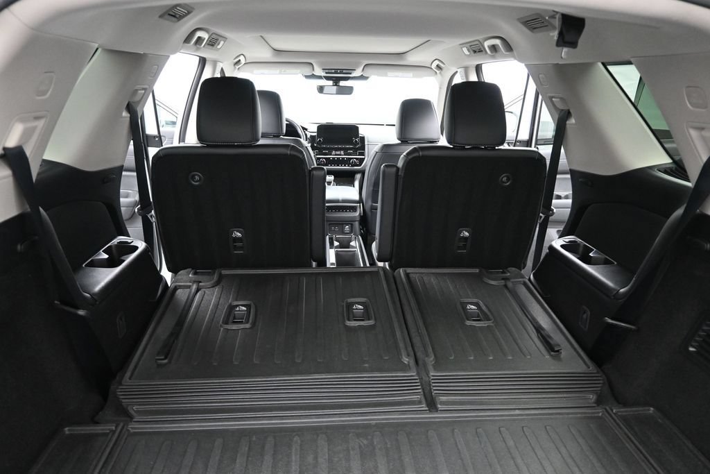 Used 2023 Nissan Pathfinder Platinum AWD/4WD image 21