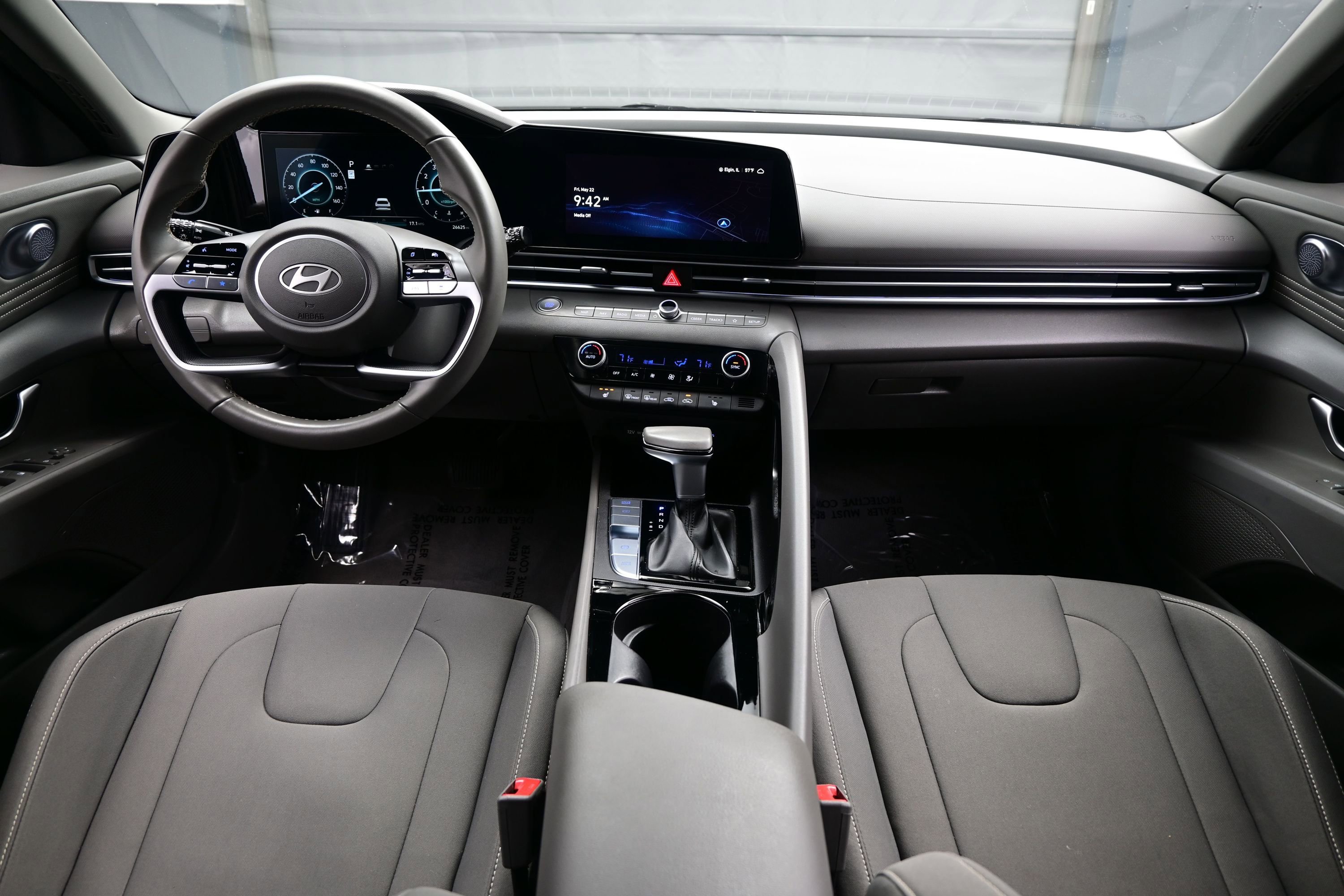 Certified 2024 Hyundai Elantra SEL w/ Convenience Package FWD image 16
