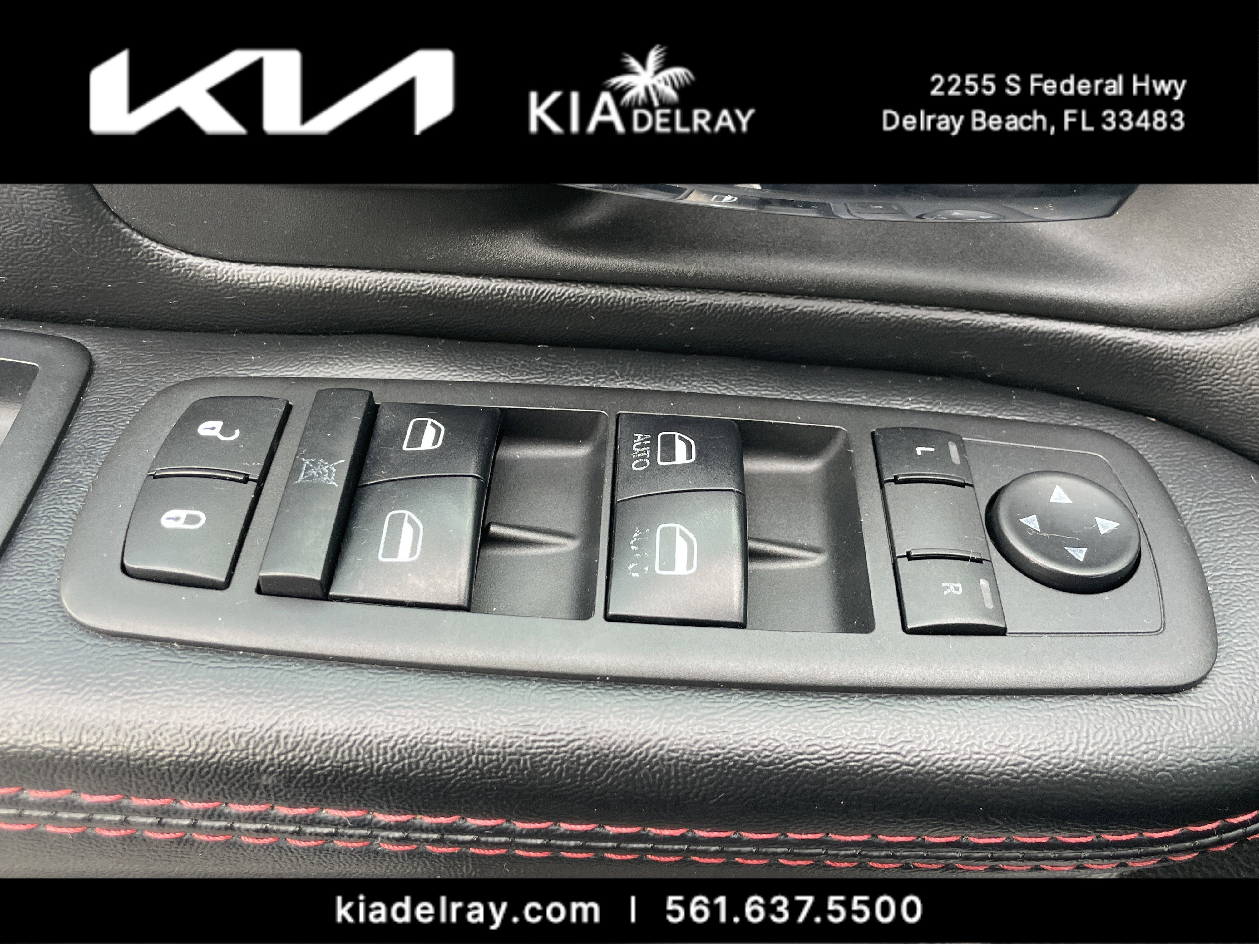 Used 2019 Dodge Grand Caravan GT image 18