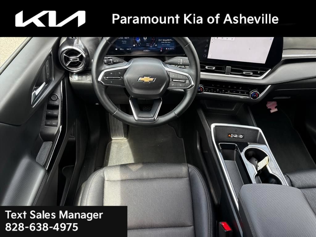 Used 2025 Chevrolet Equinox LT w/ Convenience Package II AWD/4WD image 25