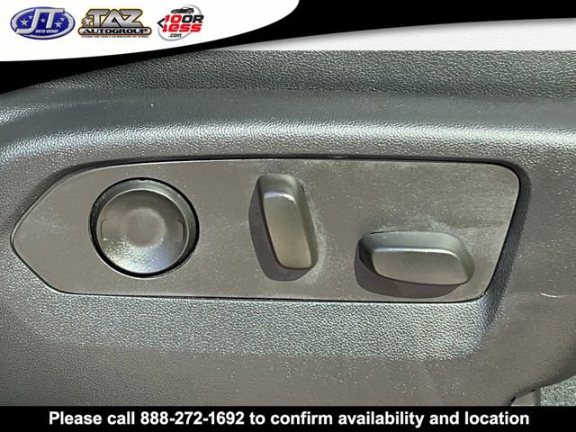 Used 2023 Chevrolet Suburban LT w/ Luxury Package image 17