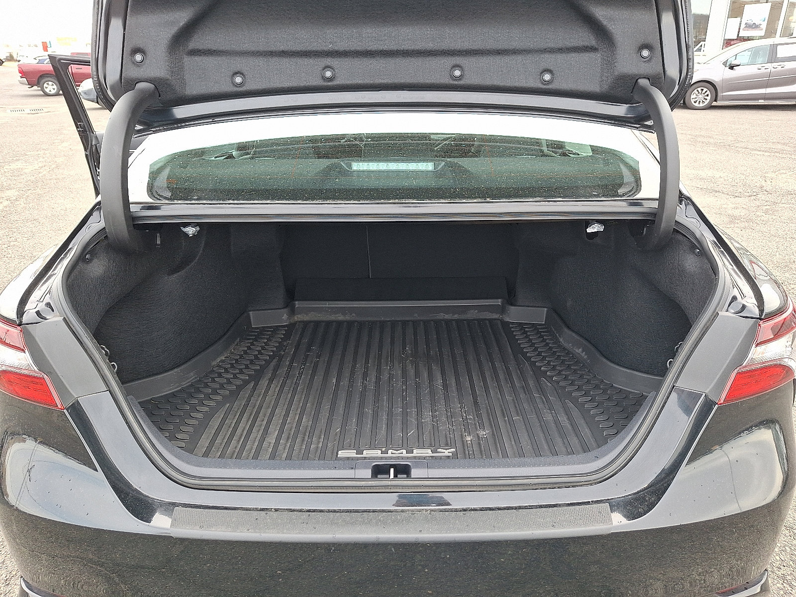 Certified 2024 Toyota Camry SE w/ Cold Weather Package AWD/4WD image 29