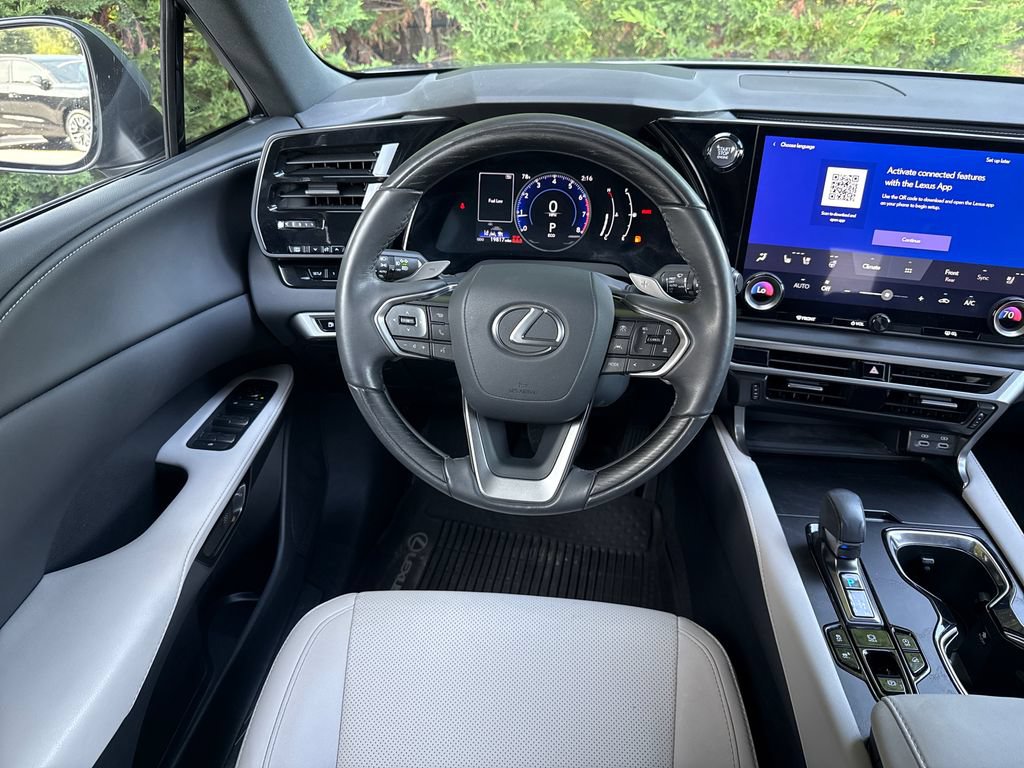 Used 2024 Lexus RX 350 Premium w/ Accessory Package (Z1) AWD/4WD image 21