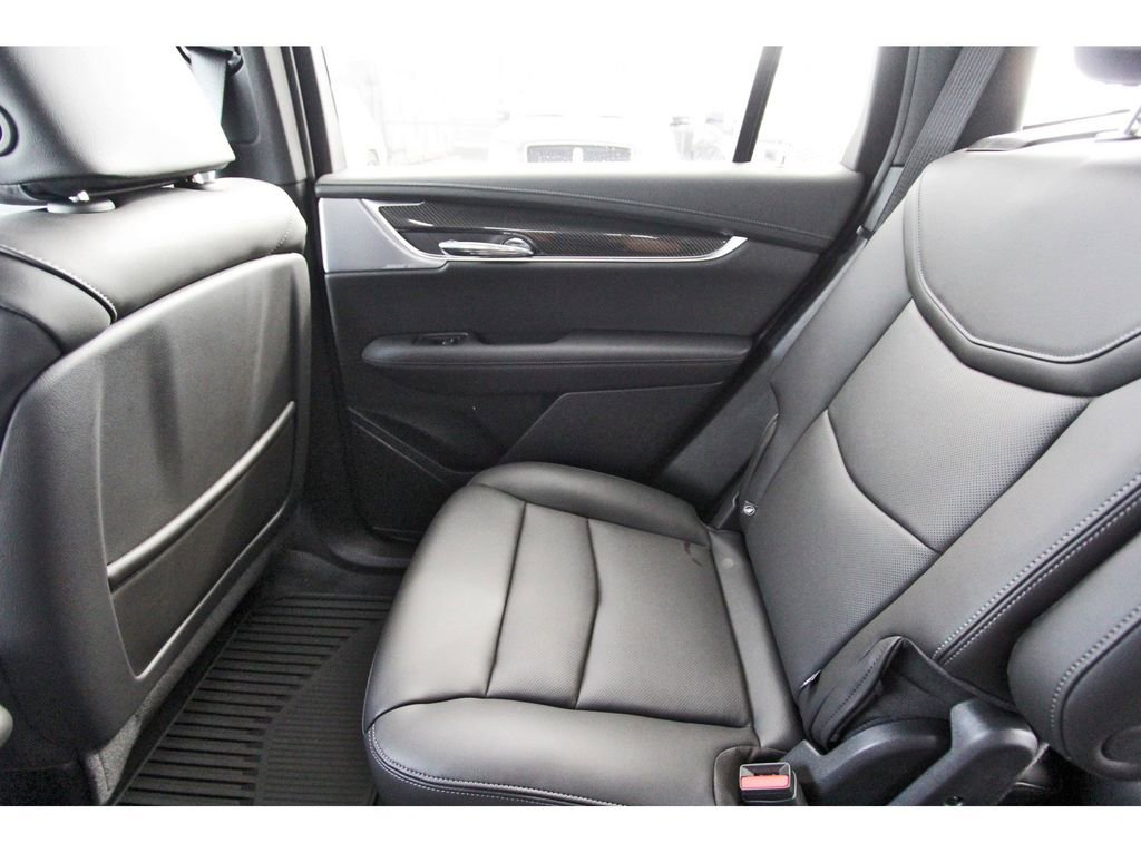 New 2025 Cadillac XT6 Sport w/ LPO, Onyx Lite Package image 12
