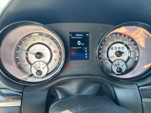 Used 2013 Chrysler 300 C RWD image 9