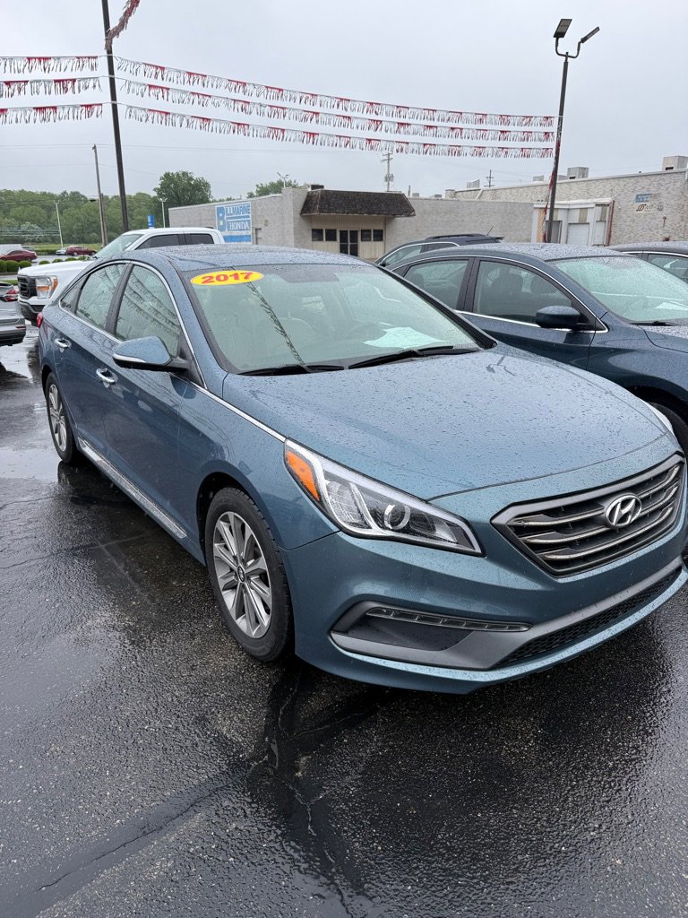 Used 2017 Hyundai Sonata Limited w/ Tech Package 03
