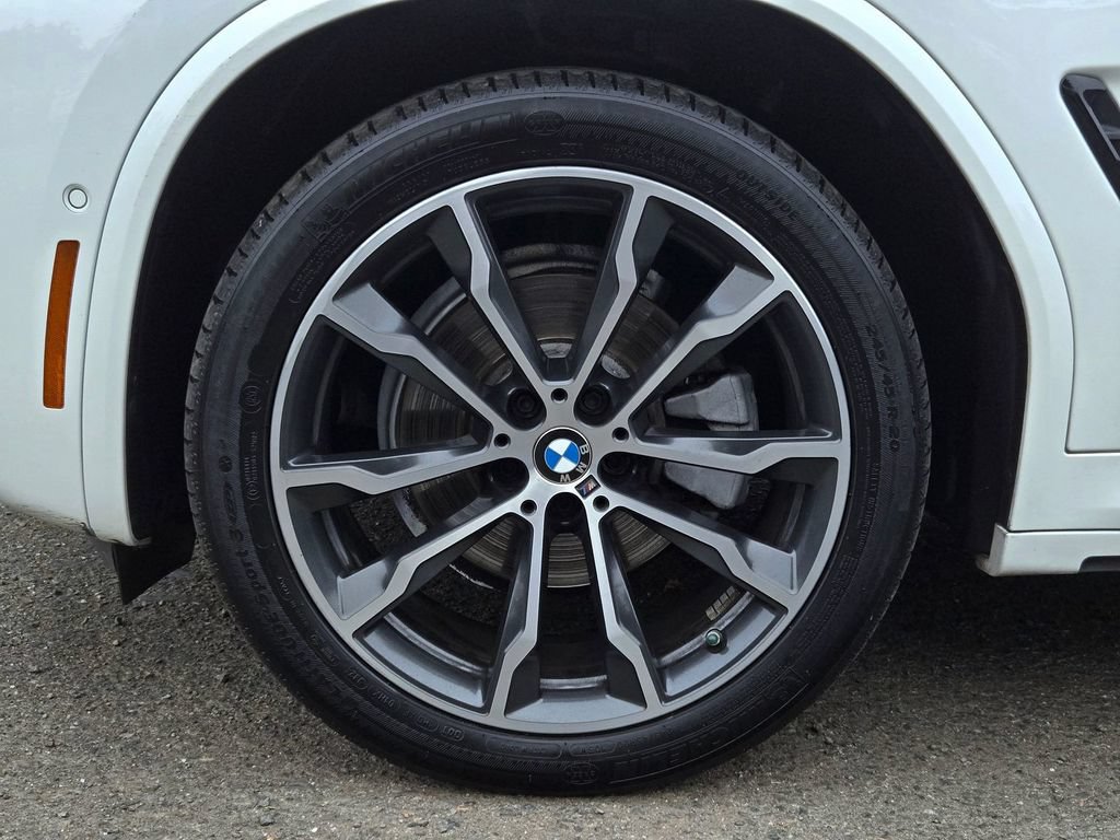 Used 2022 BMW X4 xDrive30i w/ M Sport Package 2 AWD/4WD image 9