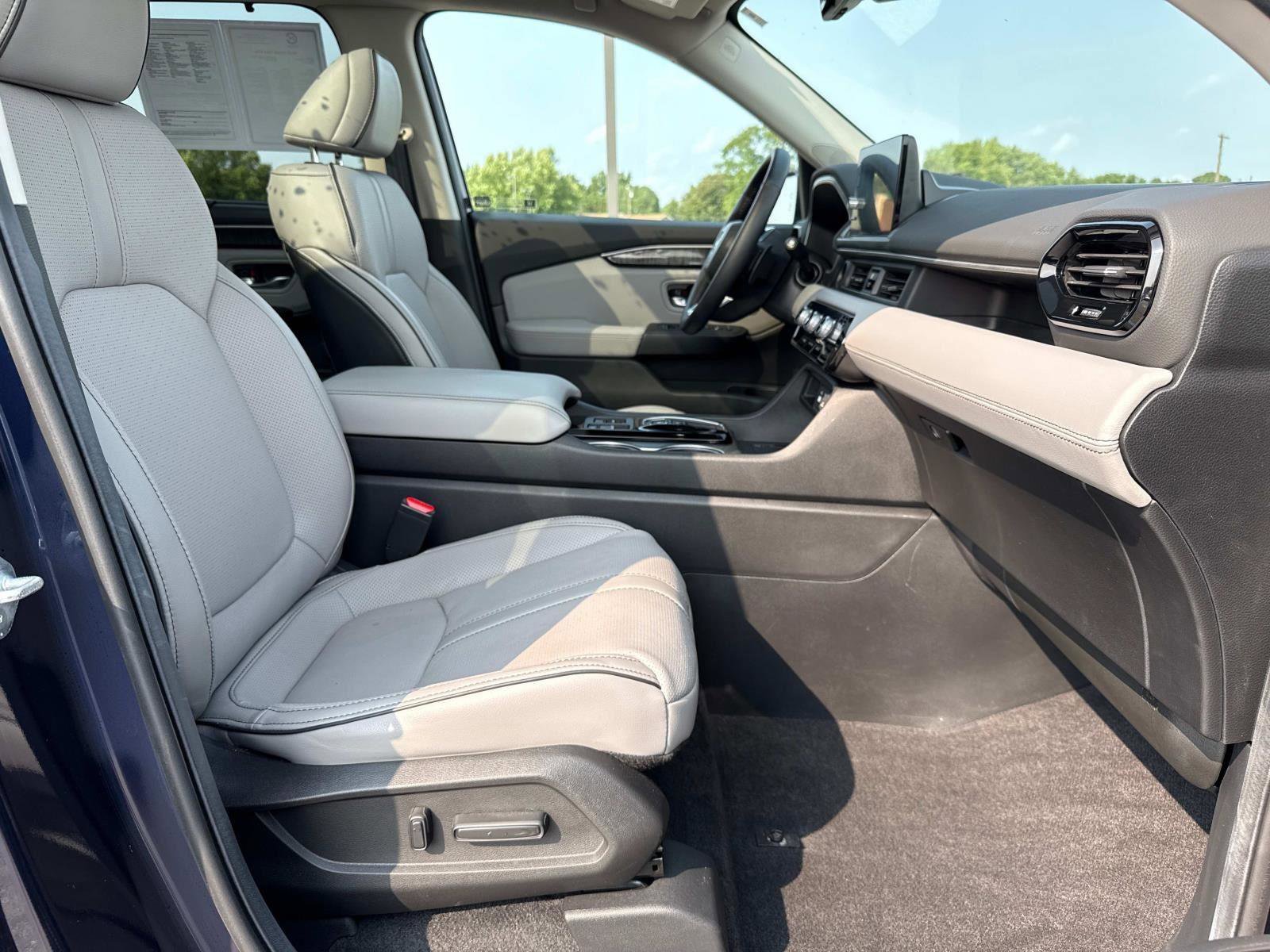 Used 2025 Honda Pilot Elite image 19