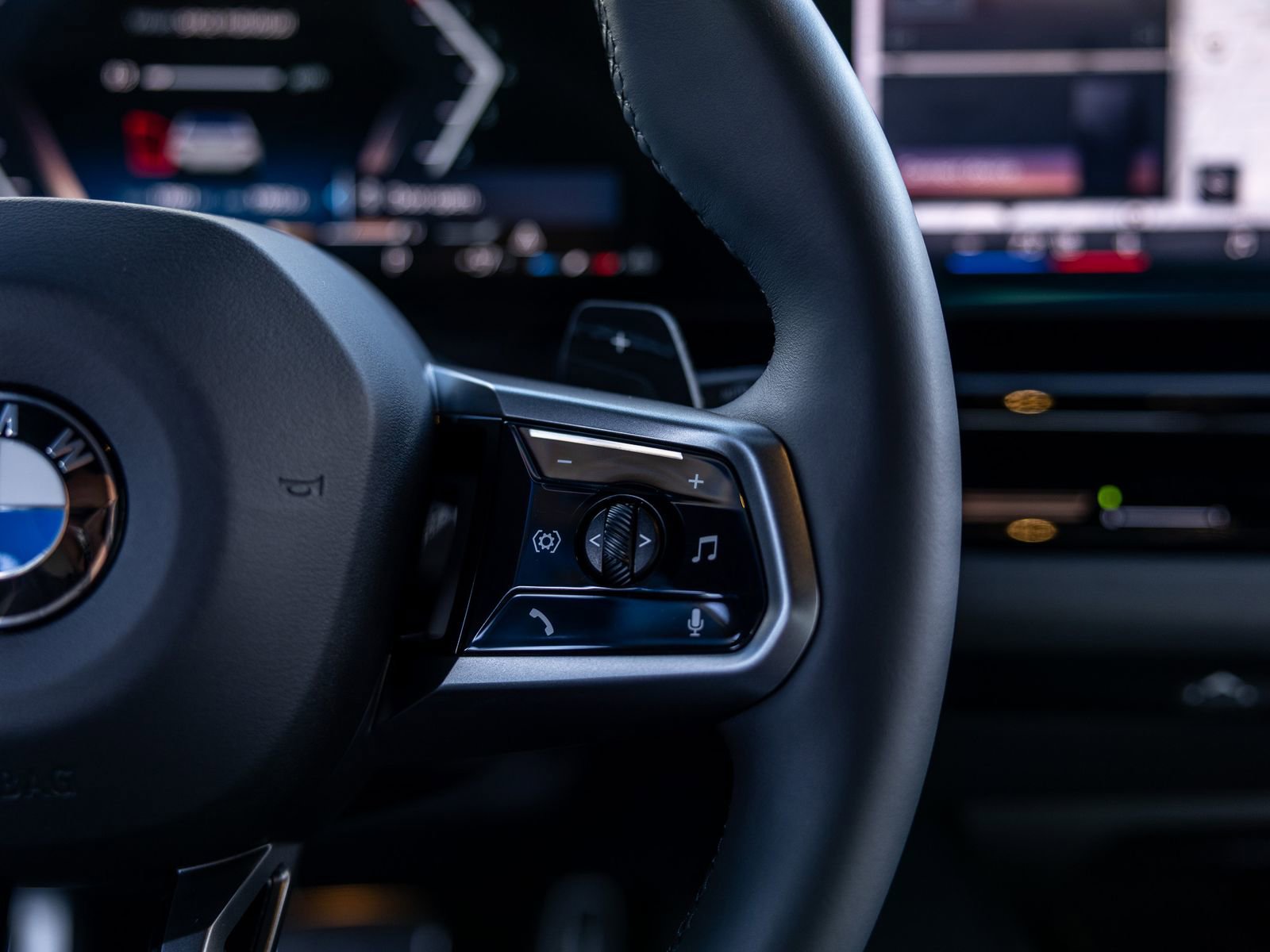 Used 2024 BMW 530i w/ Executive Package image 44