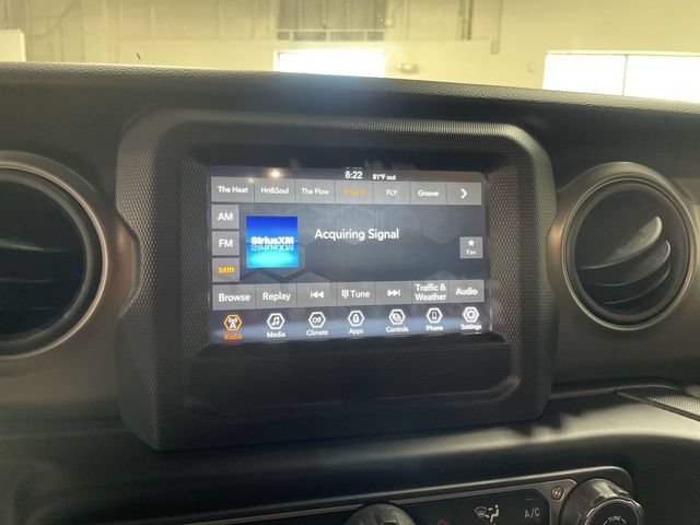 Used 2023 Jeep Gladiator Sport AWD/4WD image 16