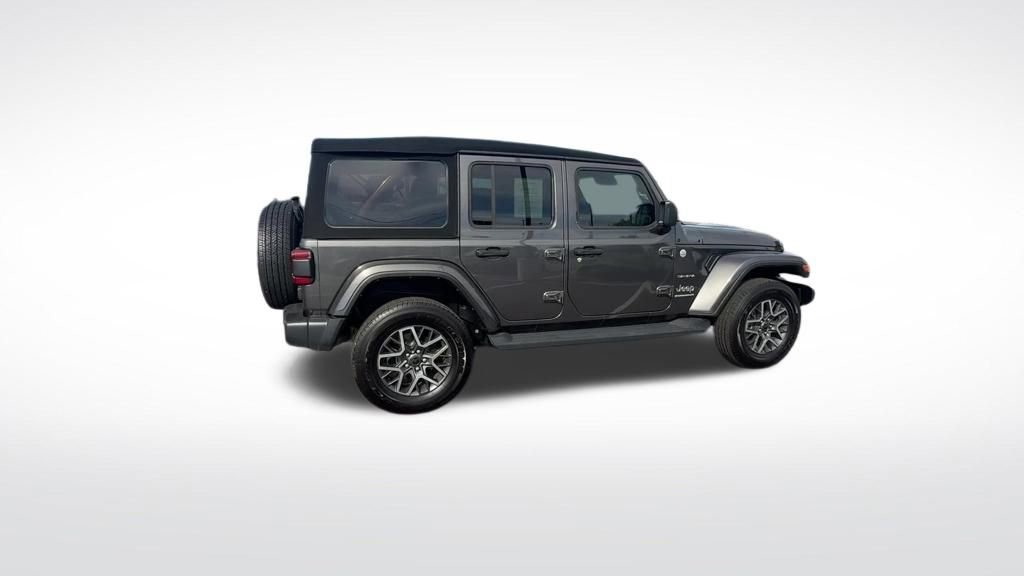 Used 2024 Jeep Wrangler Sahara image 38