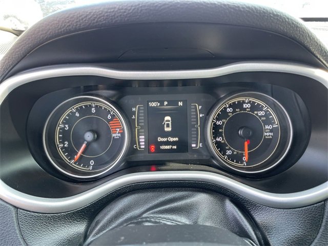 Used 2018 Jeep Cherokee Latitude Plus w/ Comfort/Convenience Group image 15