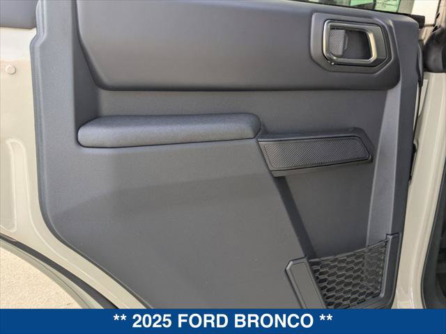 New 2025 Ford Bronco Badlands AWD/4WD image 16