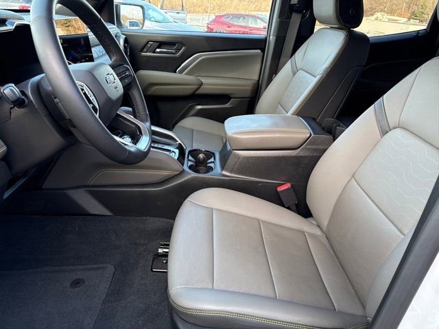 Used 2026 Chevrolet Colorado ZR2 image 11