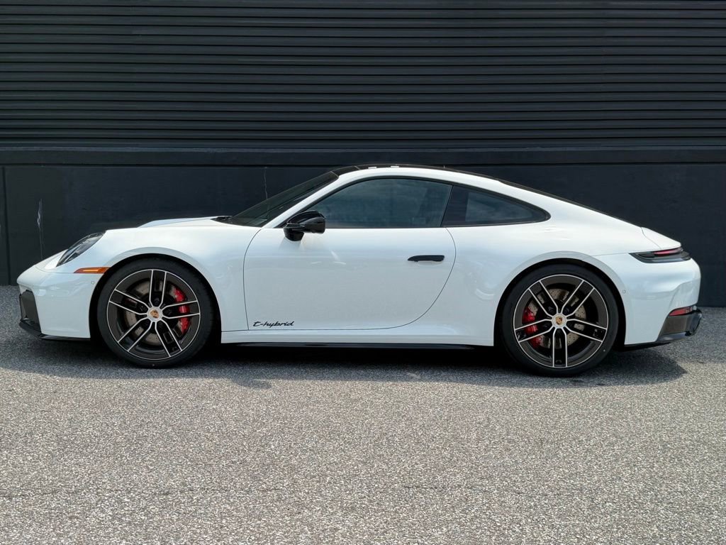 New 2026 Porsche 911 Carrera GTS RWD image 2
