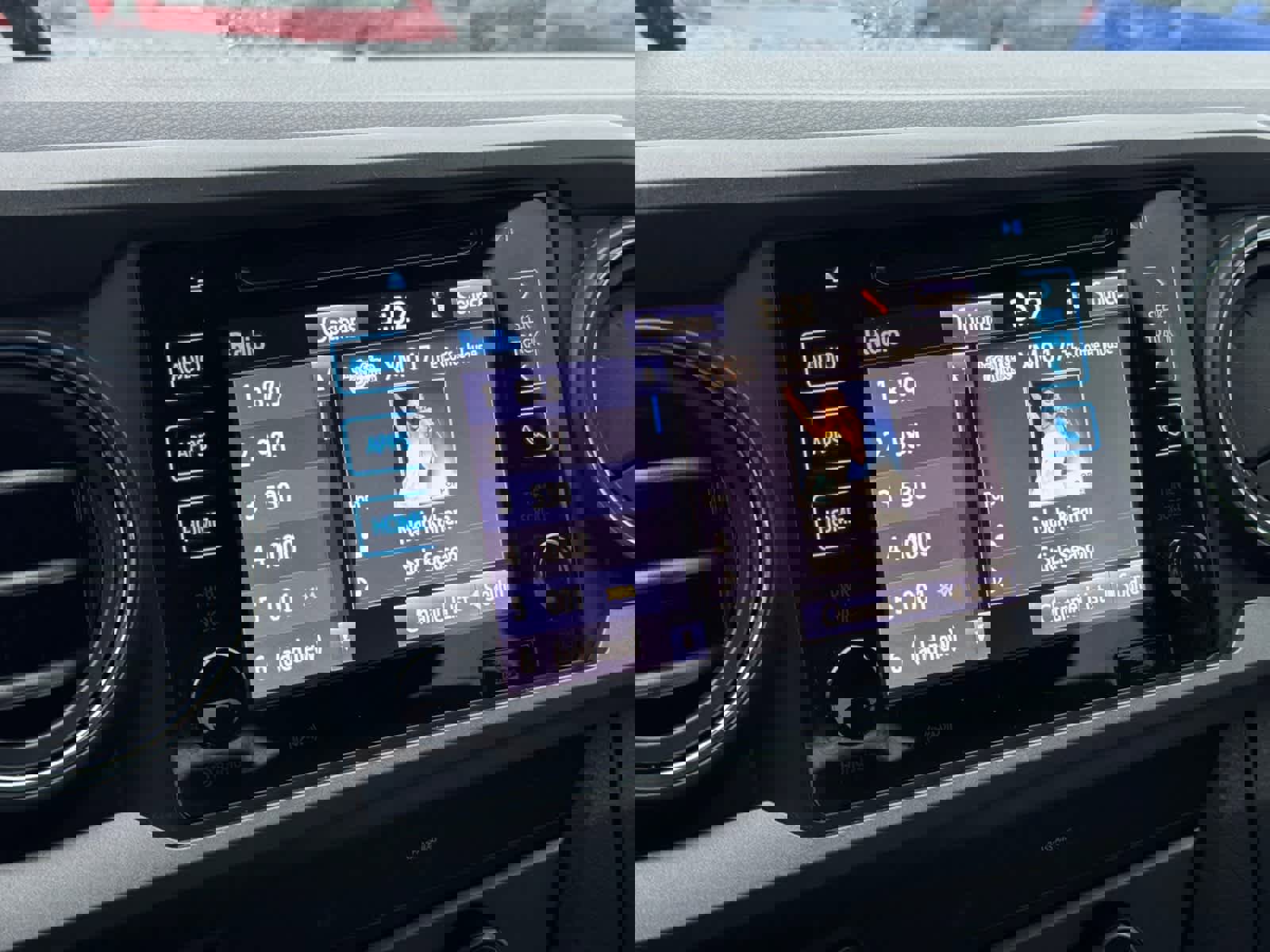 Used 2019 Toyota Tacoma TRD Sport image 4