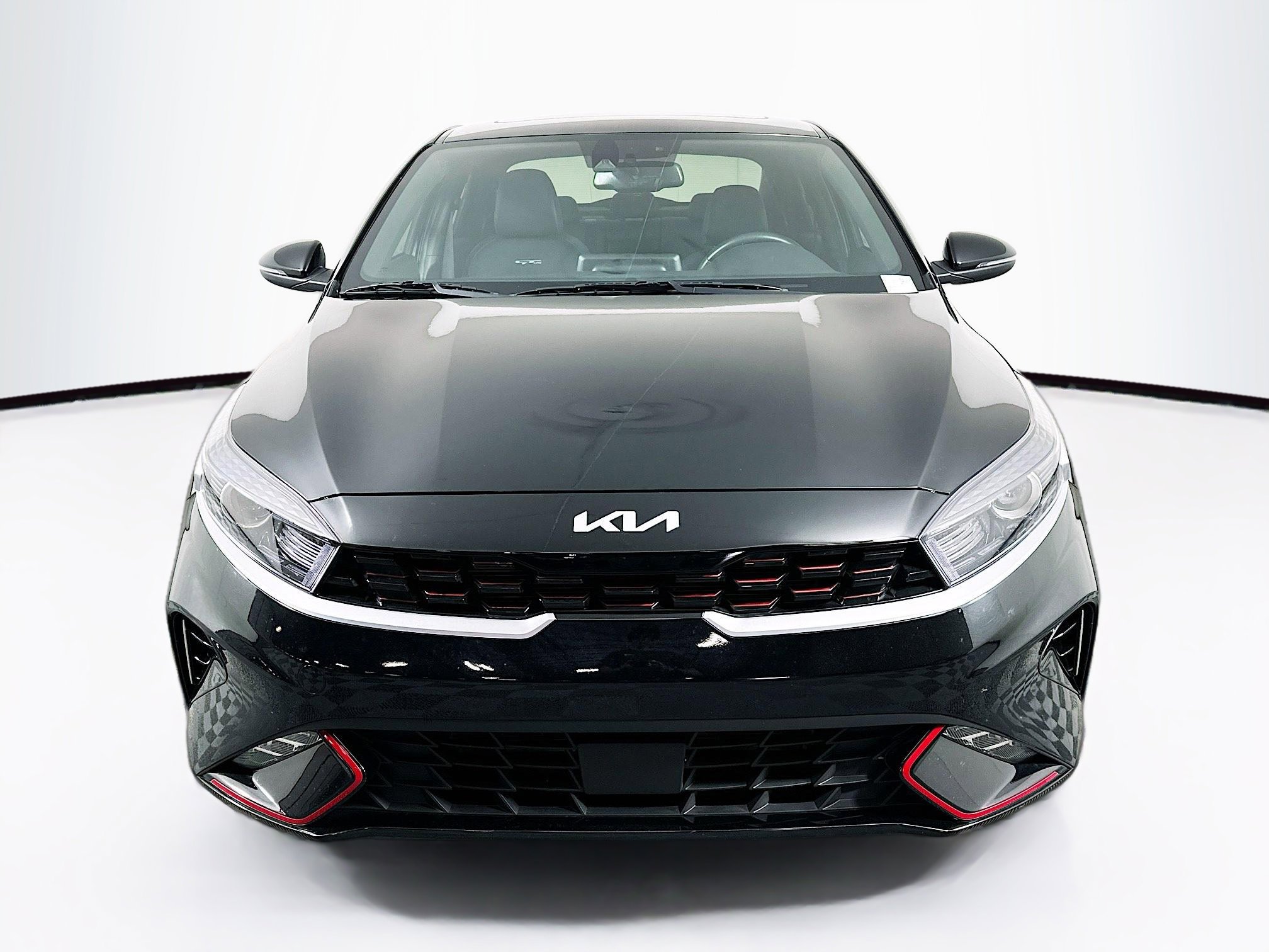 Used 2023 Kia Forte GT-Line w/ GT-Line Premium Package image 2