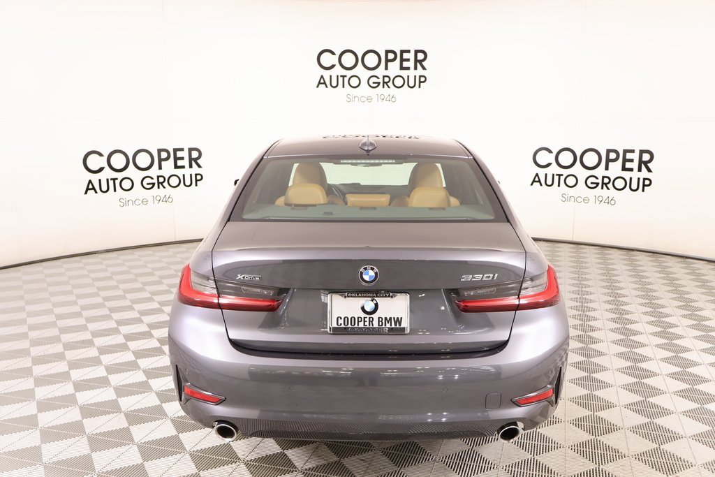 Used 2022 BMW 330i xDrive 330i xDrive w/ Driving Assistance Package image 23