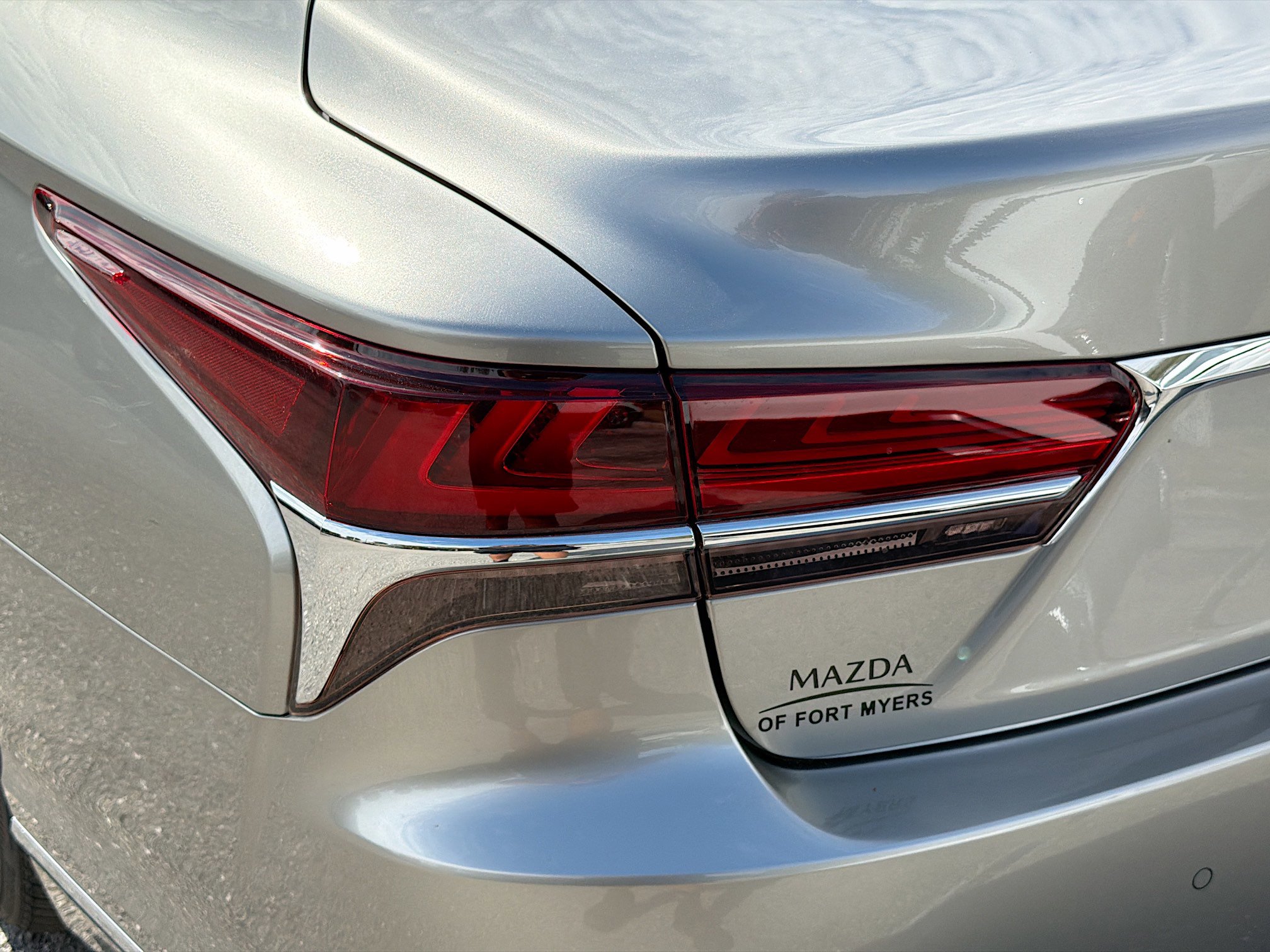 Used 2019 Lexus LS 500 AWD image 10