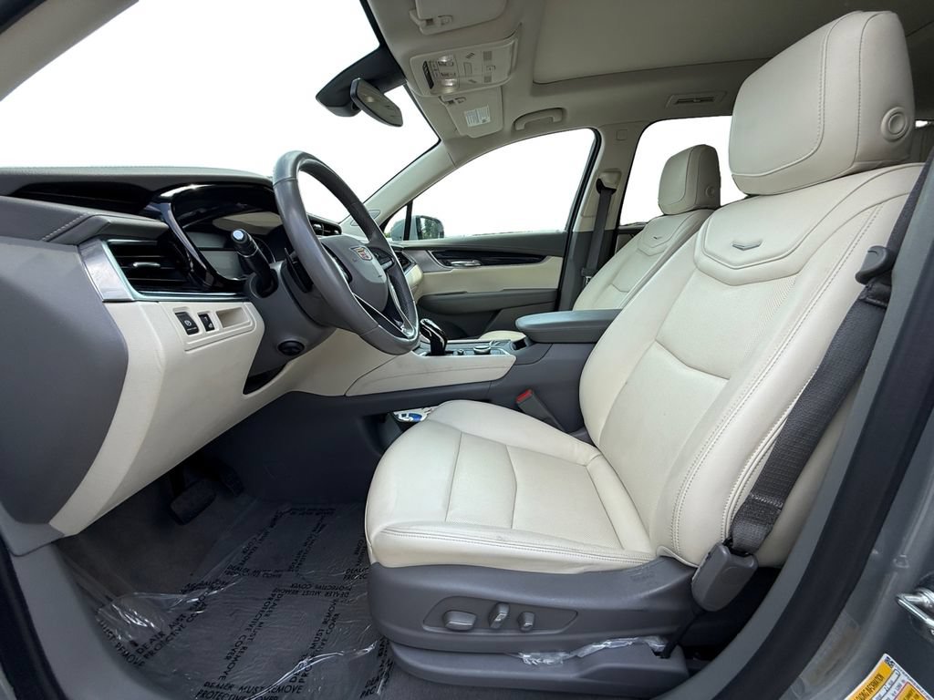 Used 2024 Cadillac XT6 Premium Luxury AWD/4WD image 9