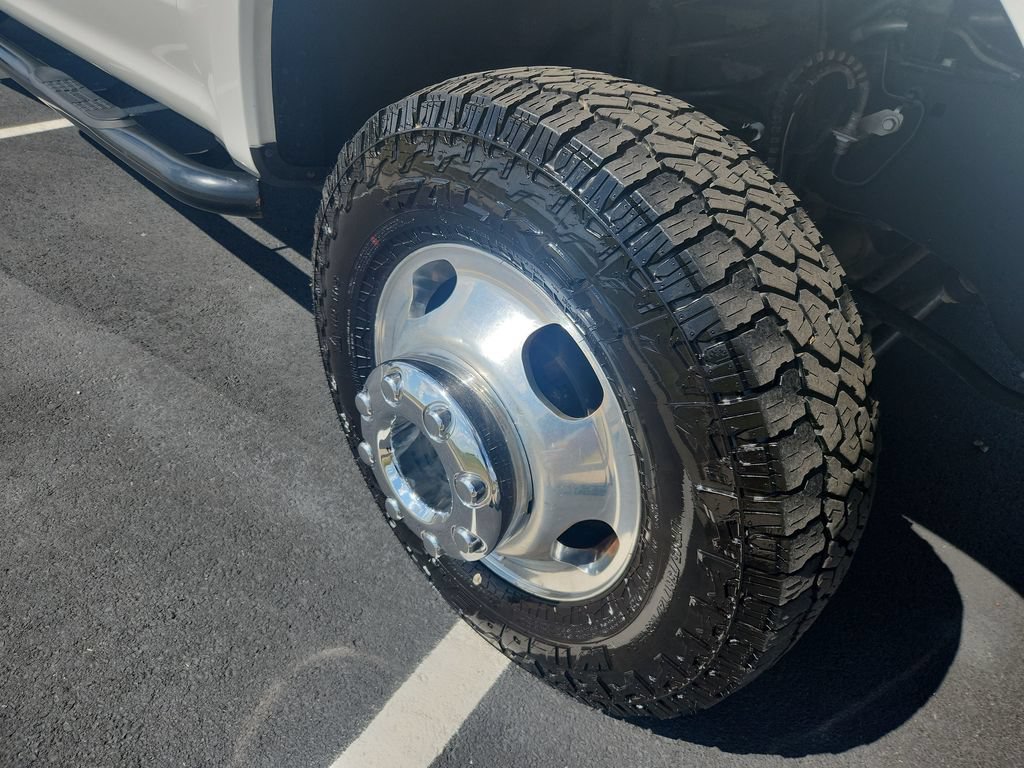 Used 2022 Ford F350 XLT w/ Snow Plow Prep Package AWD/4WD image 26