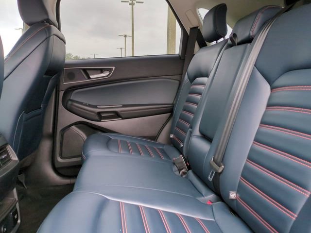 Used 2023 Ford Edge SEL w/ Sport Appearance Package image 14