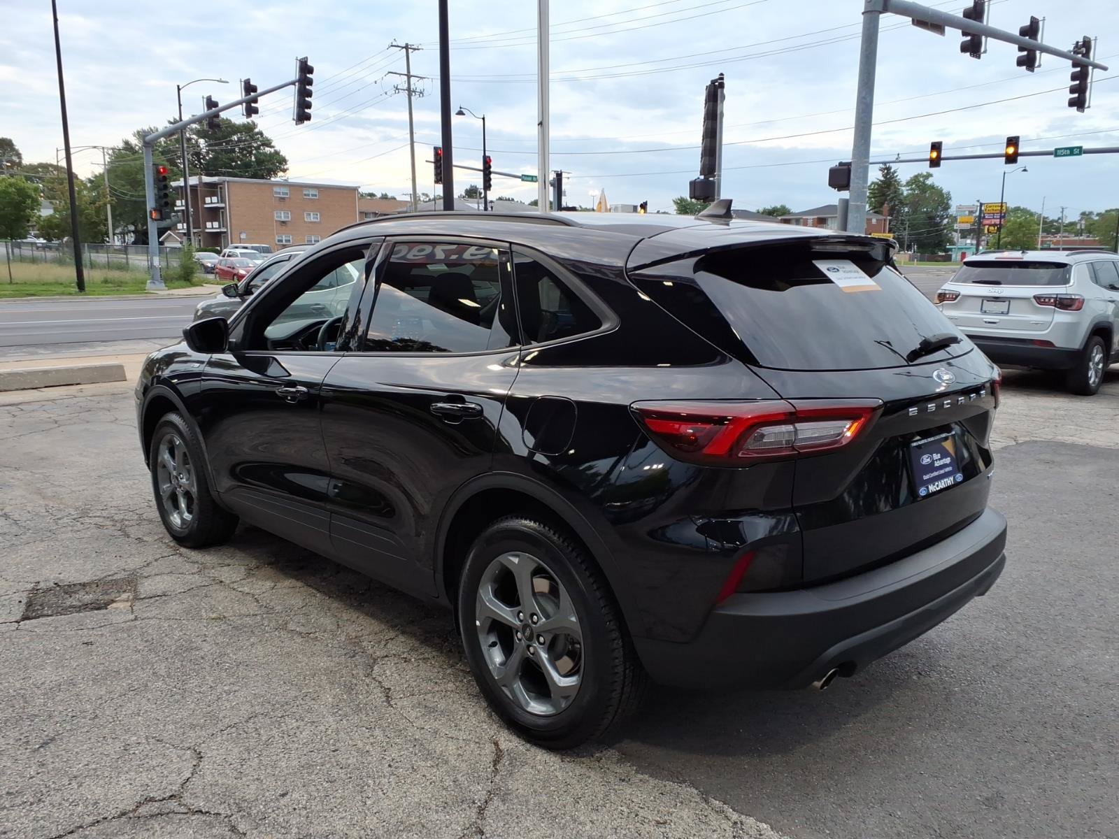 Certified 2025 Ford Escape ST-Line AWD/4WD image 5